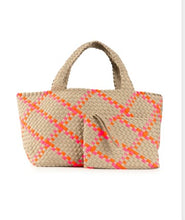 Load image into Gallery viewer, Bobbi Woven Tote
