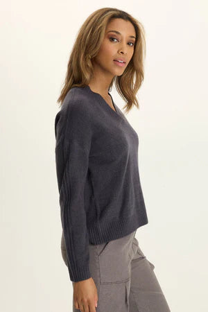 Ambrose V-Neck (more colors)