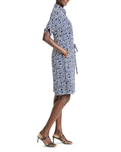 Load image into Gallery viewer, Etched Angles Belted Dress
