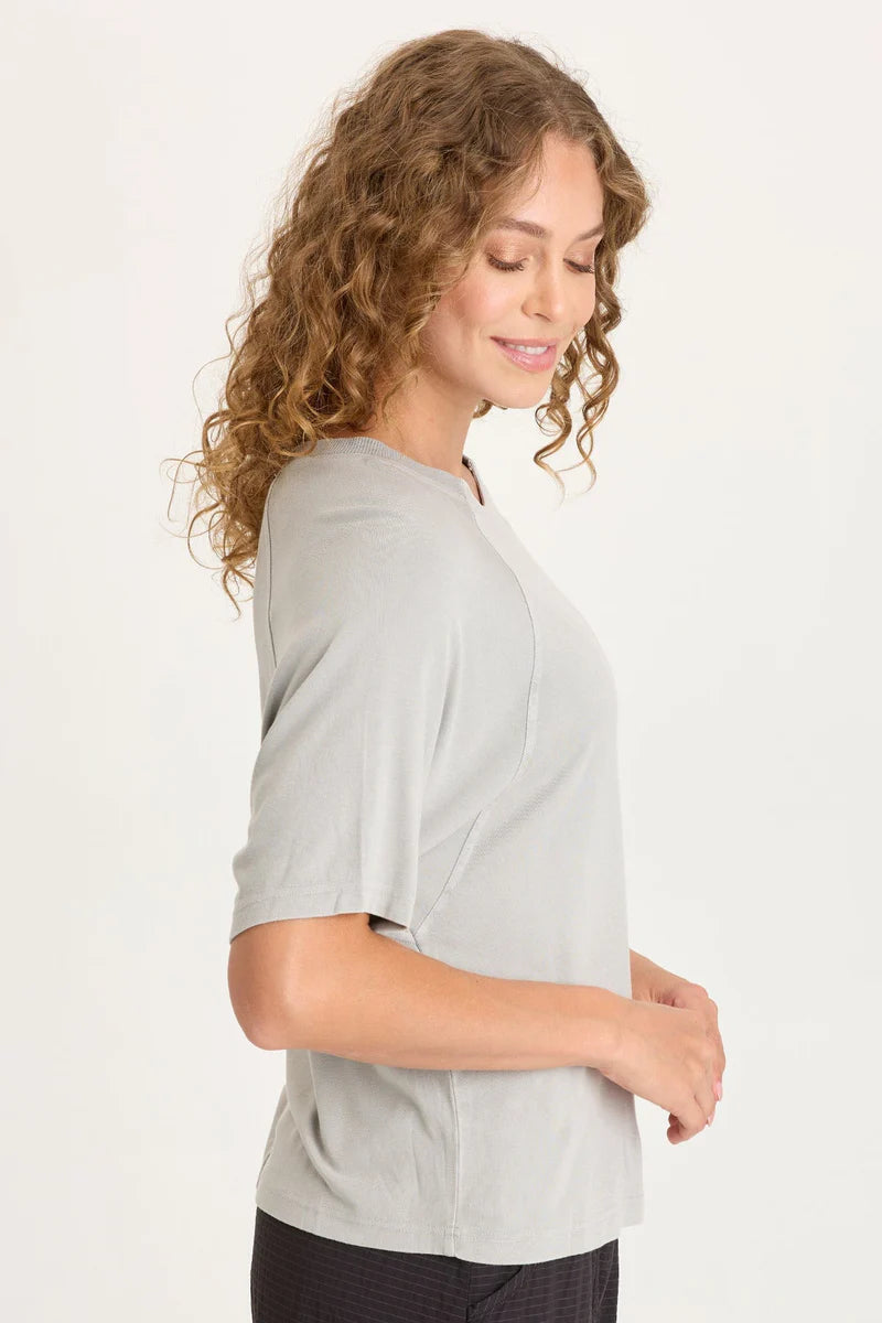 Lester Tee