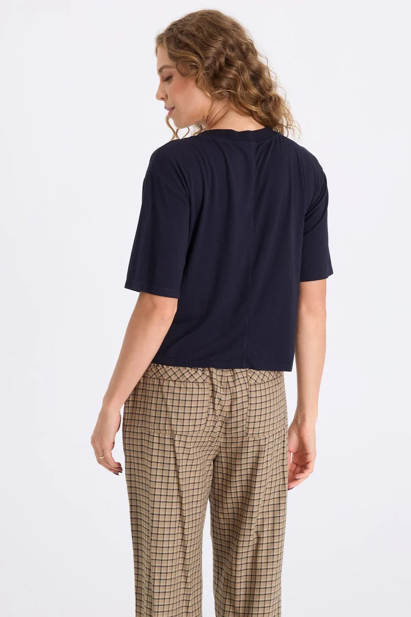 Nonus Tee