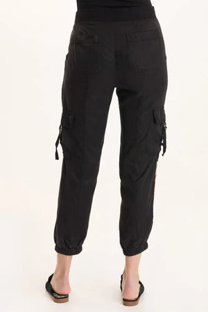 Embroidered Darri Pull-On Jogger