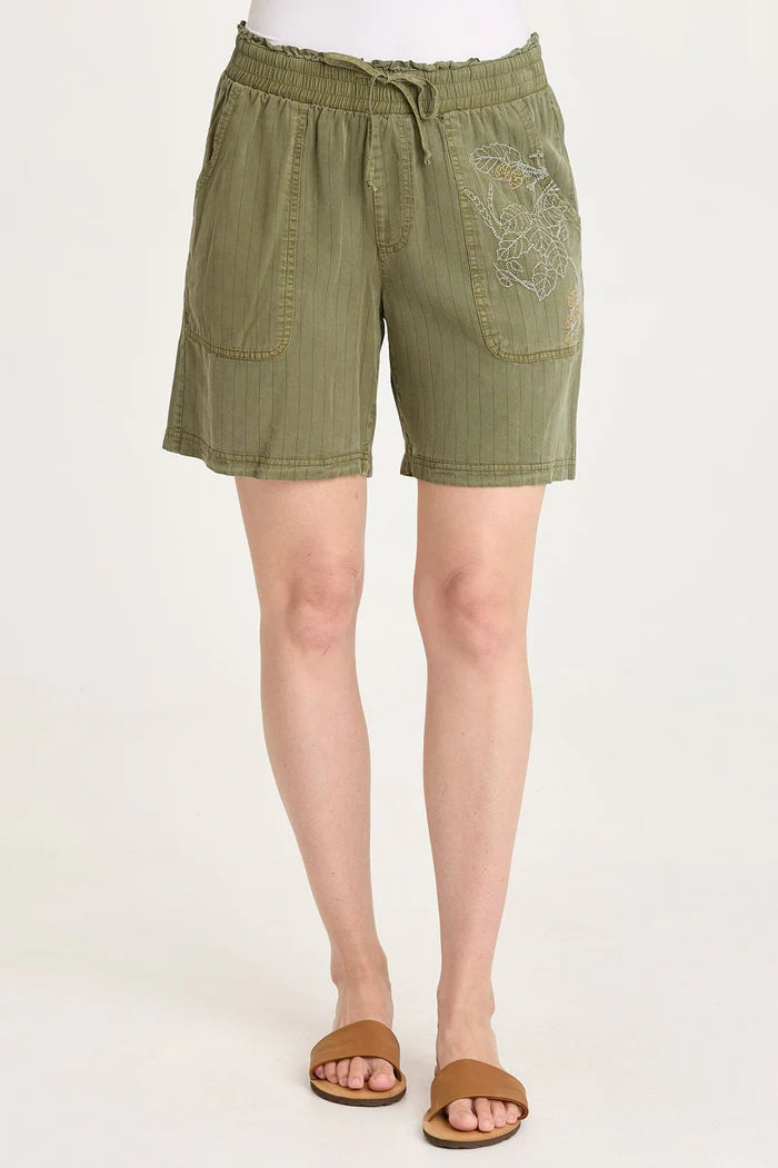 Lynn Embroidered Short