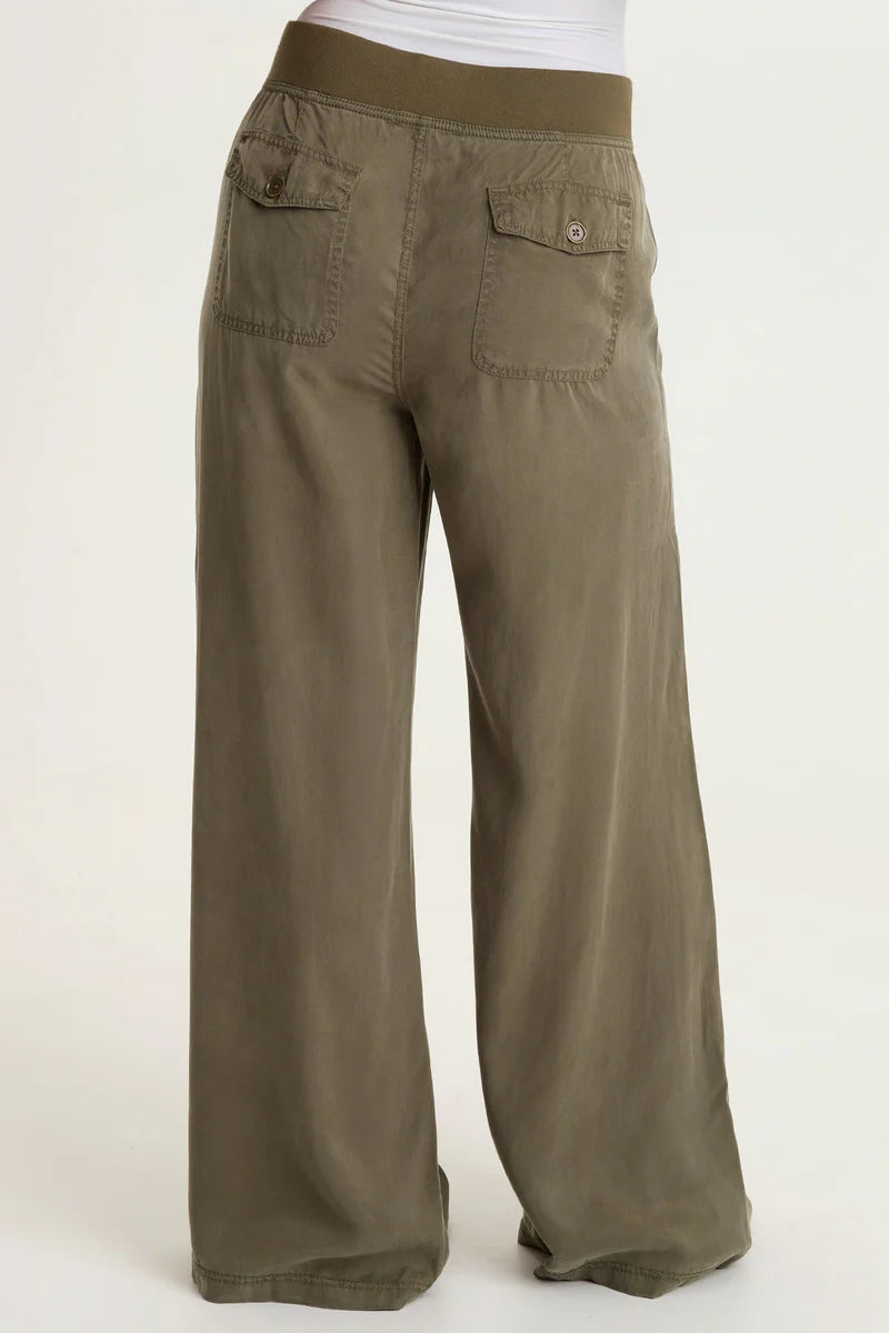 Dacia Pleated Wide Leg Pant