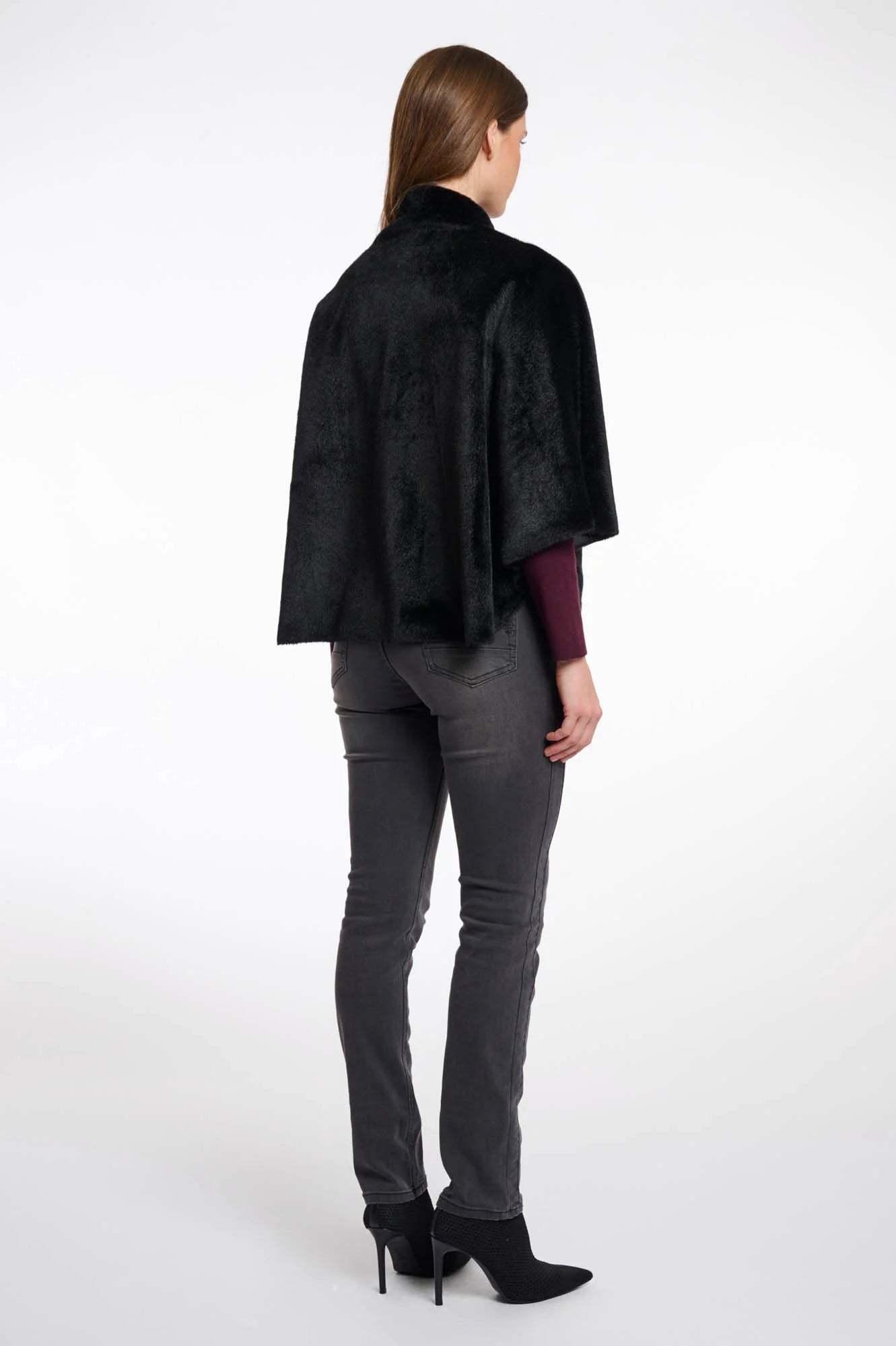 Dewi Faux Fur Cape (more colors)