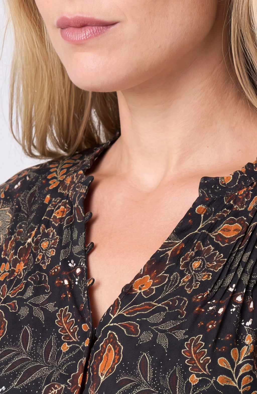 L/S Woven Blouse