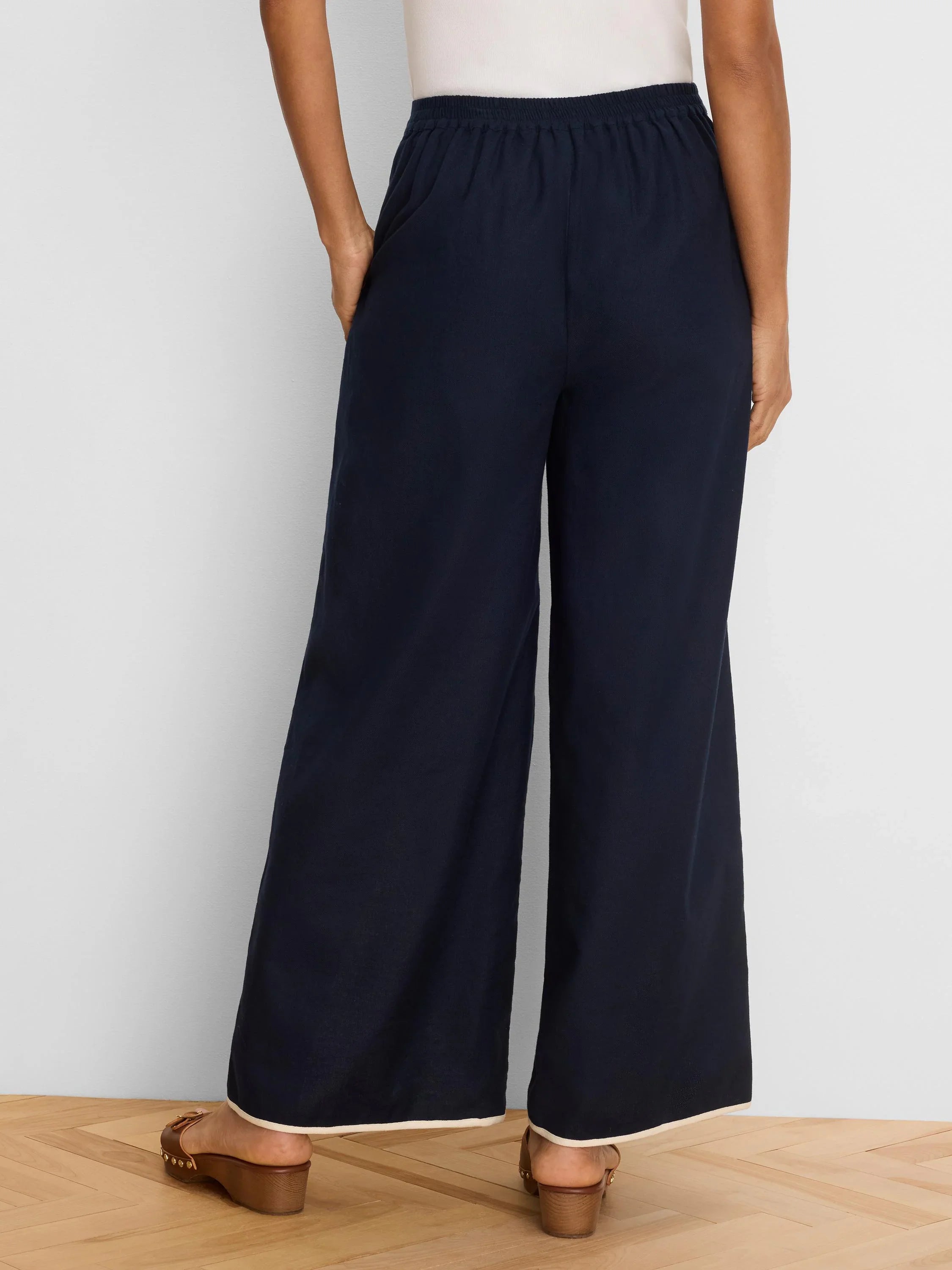 Piped Wide Leg Split Seam Pant
