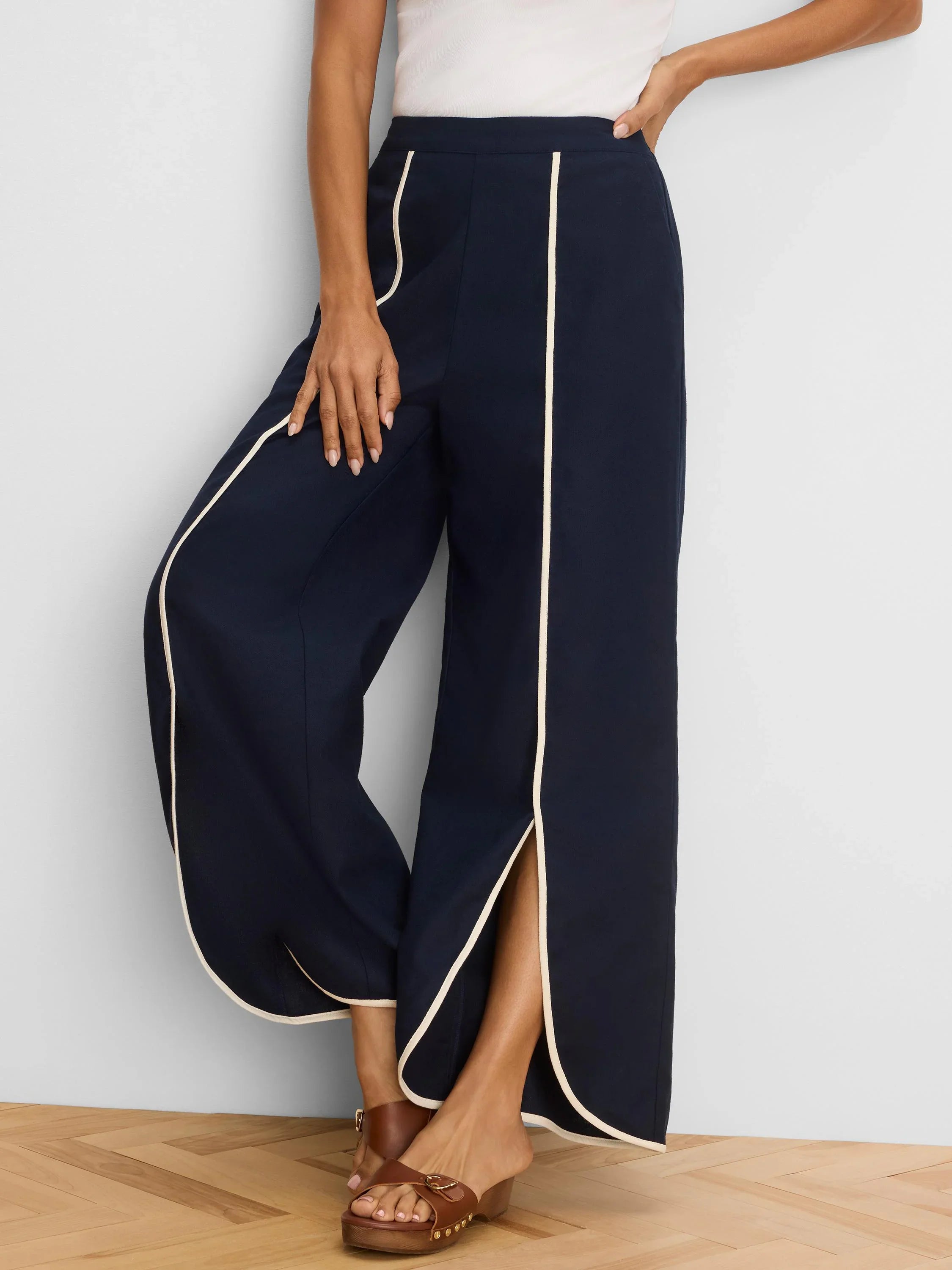 Piped Wide Leg Split Seam Pant