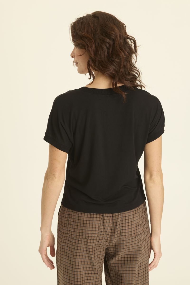 Sergius V-Neck Tee