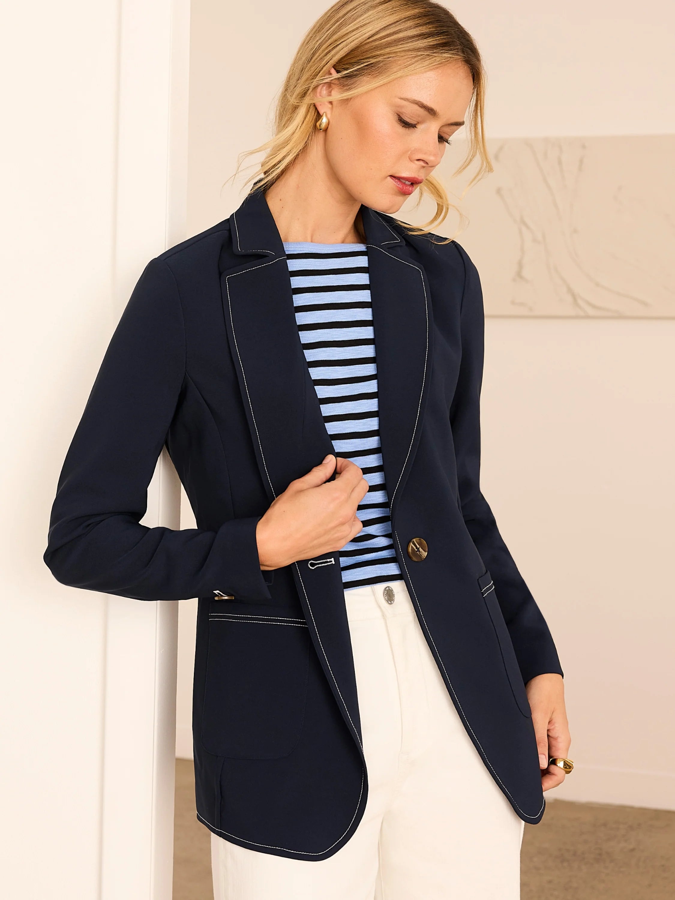 Sleek Stretch Accent Stitch Blazer