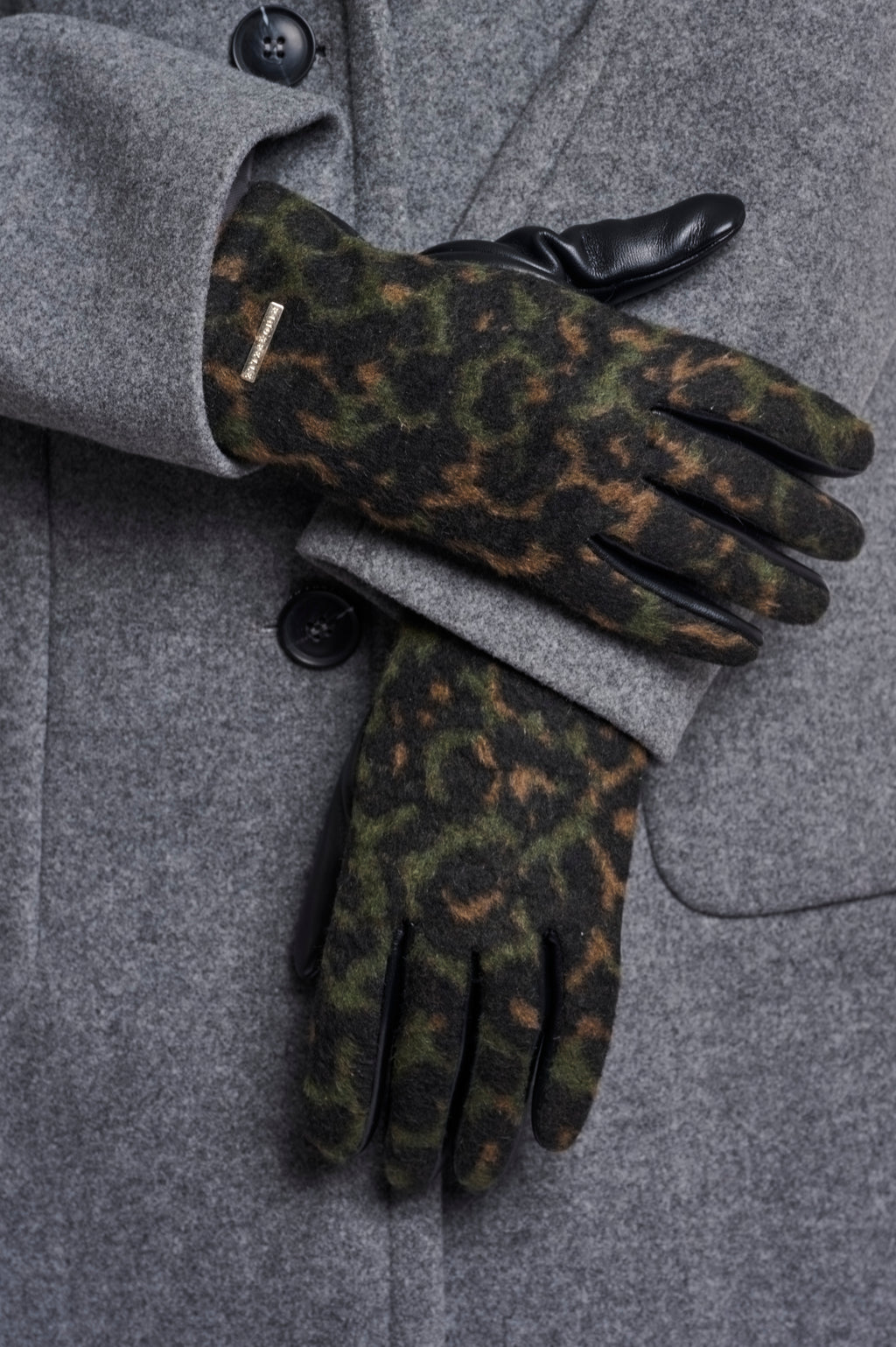 Leopard Print Gloves