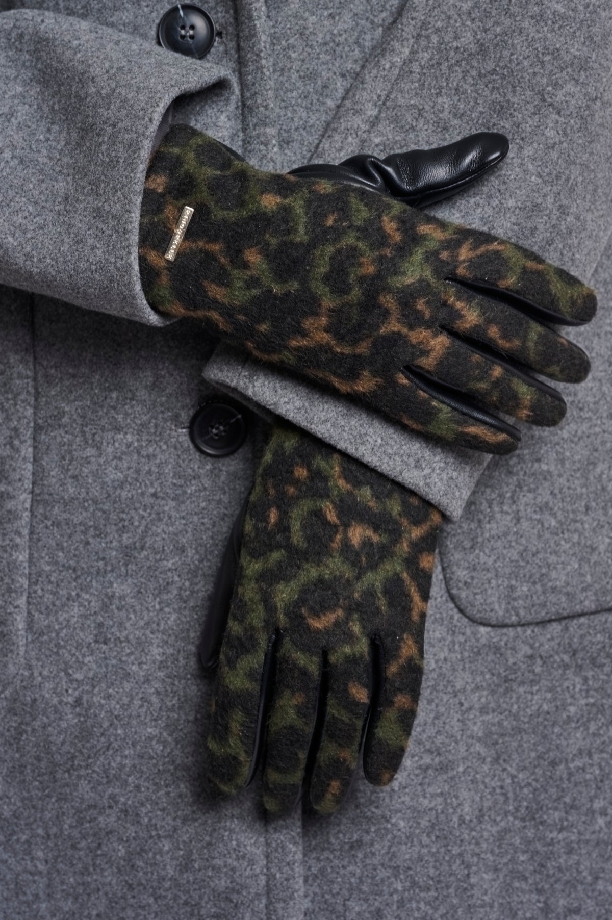 Leopard Print Gloves