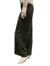 Load image into Gallery viewer, Roccia Velvet Pants
