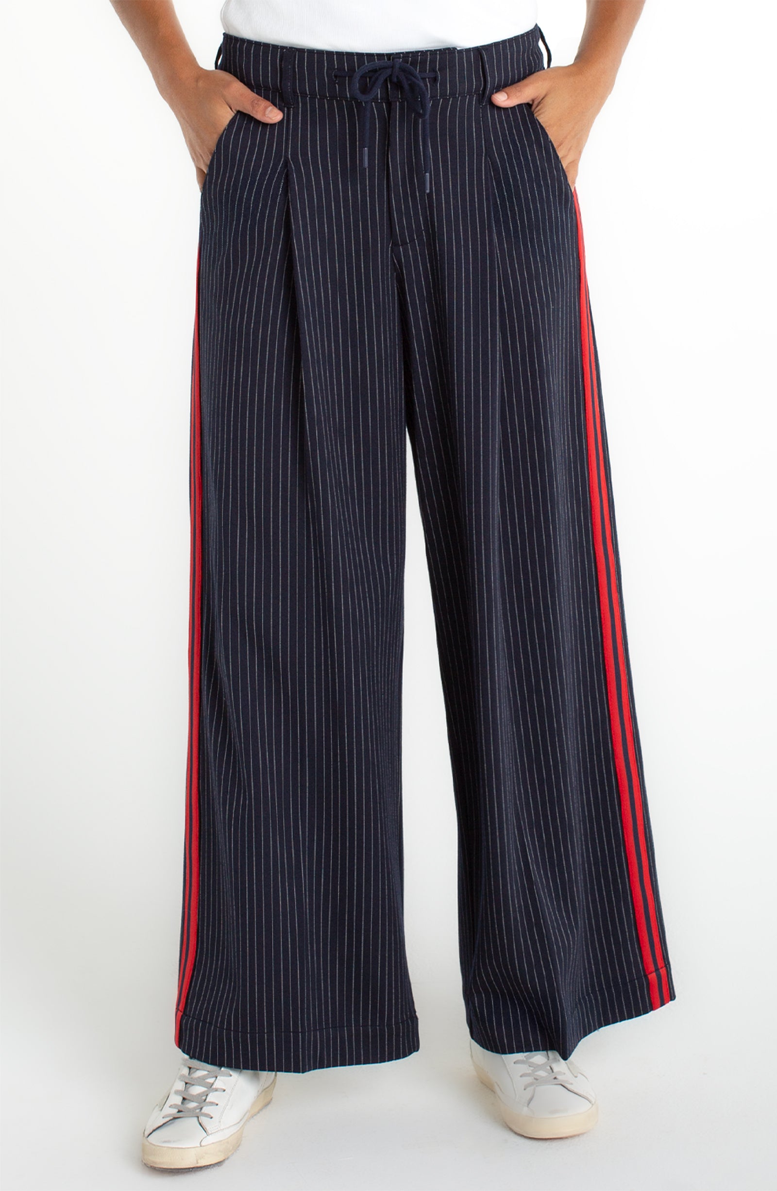 WL Pleated Trouser w/Side Stripe