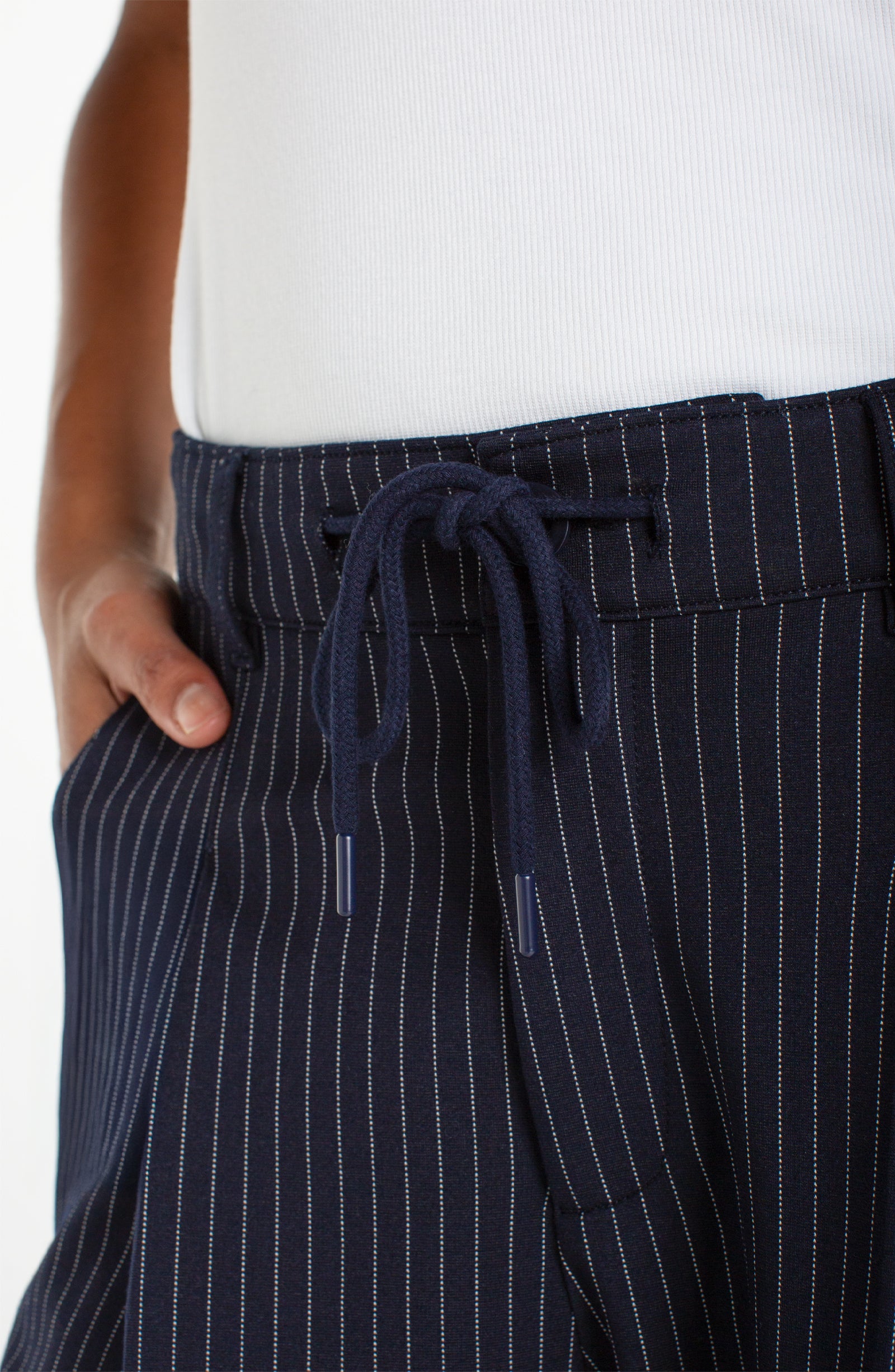 WL Pleated Trouser w/Side Stripe