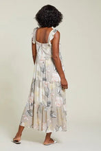 Load image into Gallery viewer, Lined Sleeveless Maxi Dress
